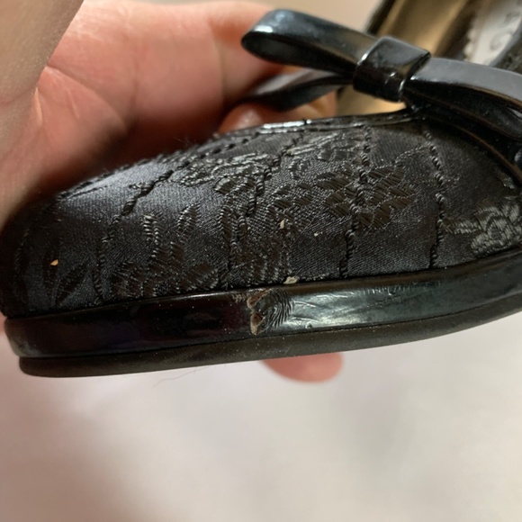 Oh So Pretty! Rampage Black Embroidered Heels! - Picture 13 of 16